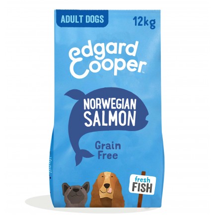 Edgard Cooper con carne fresca de salmón noruego para perros
